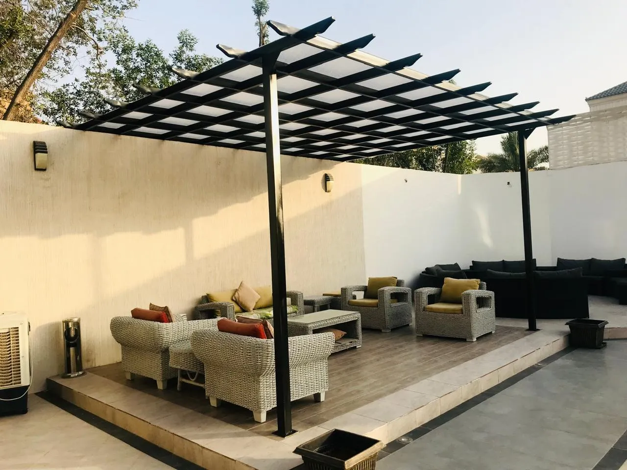 تركيب برجولات خشبية للحدائق والرفوف