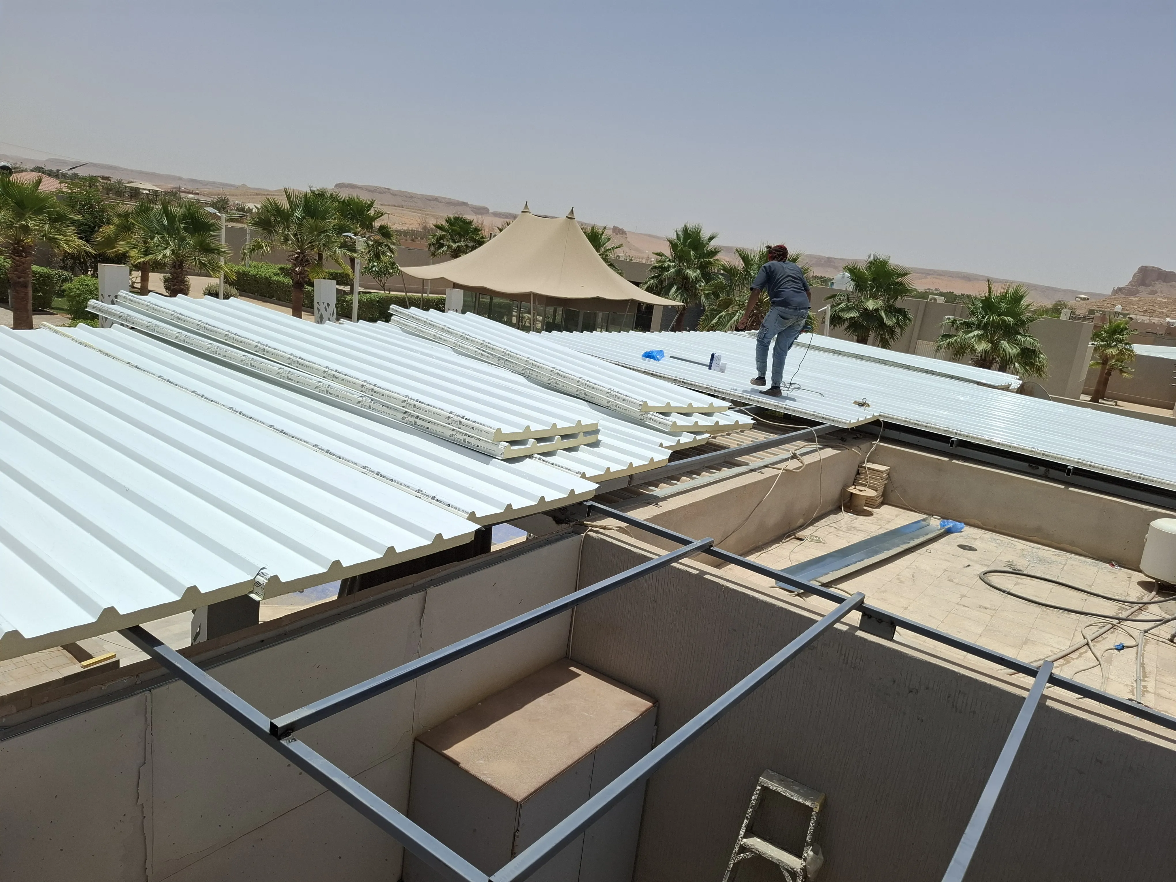 ملاحق سندوتش بانل