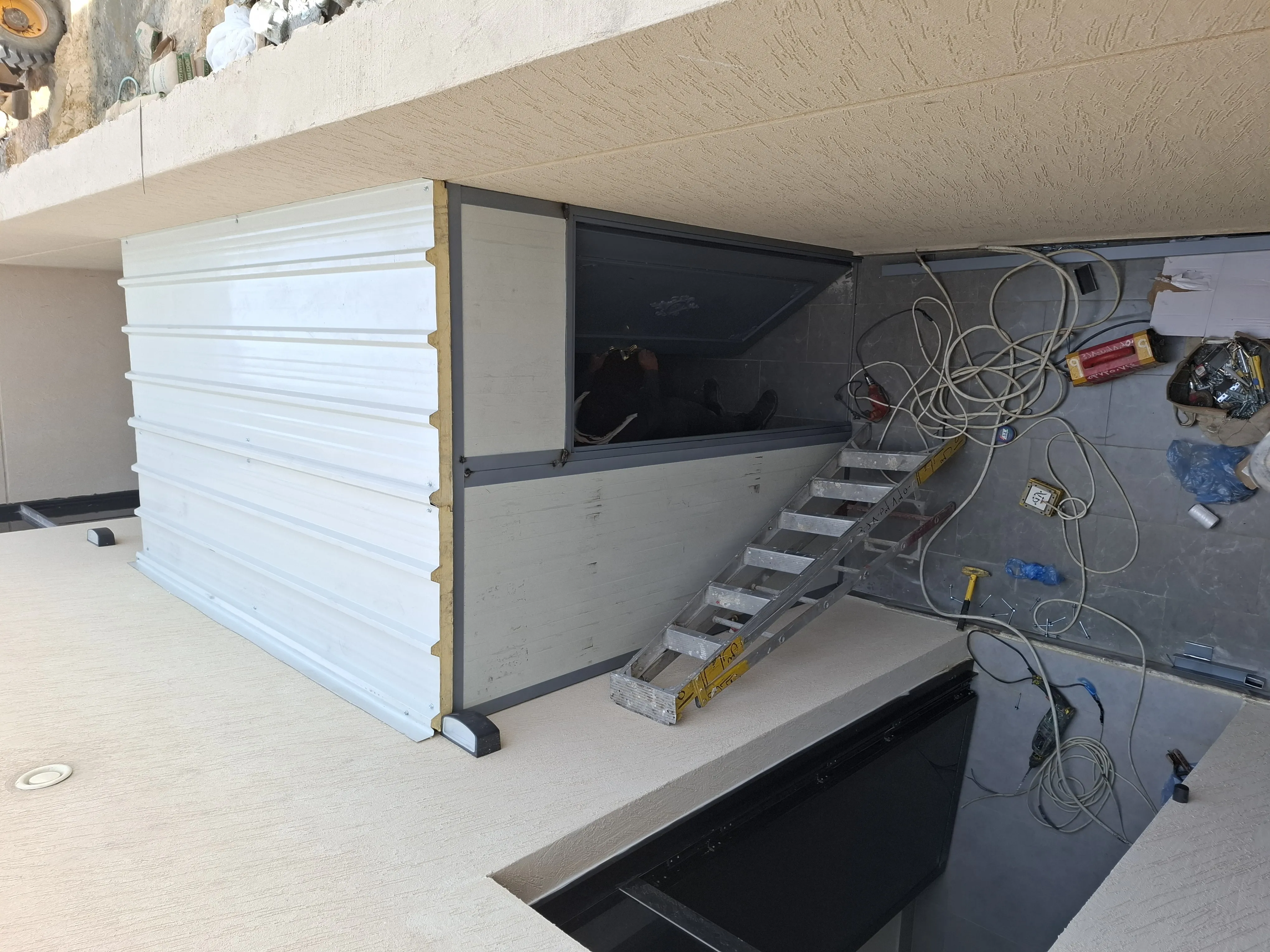 شقق سندوتش بنل