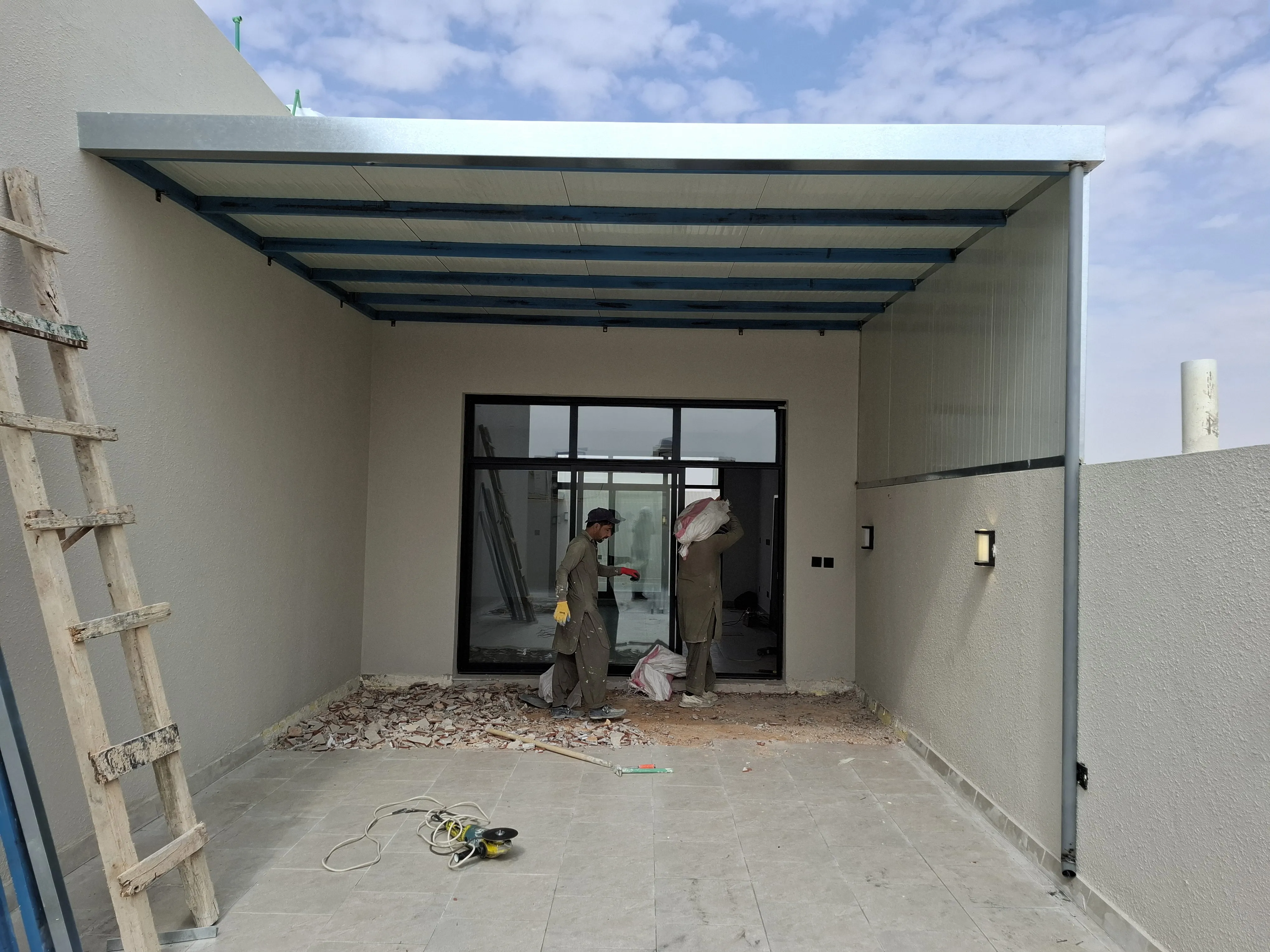 غرف سندوتش بانل